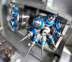 Gearbox machining with HELLMERICH crown turret heads and multi-spindle heads